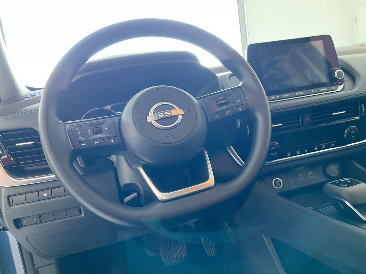 Thumbnail: 2022 Nissan Rogue - 14