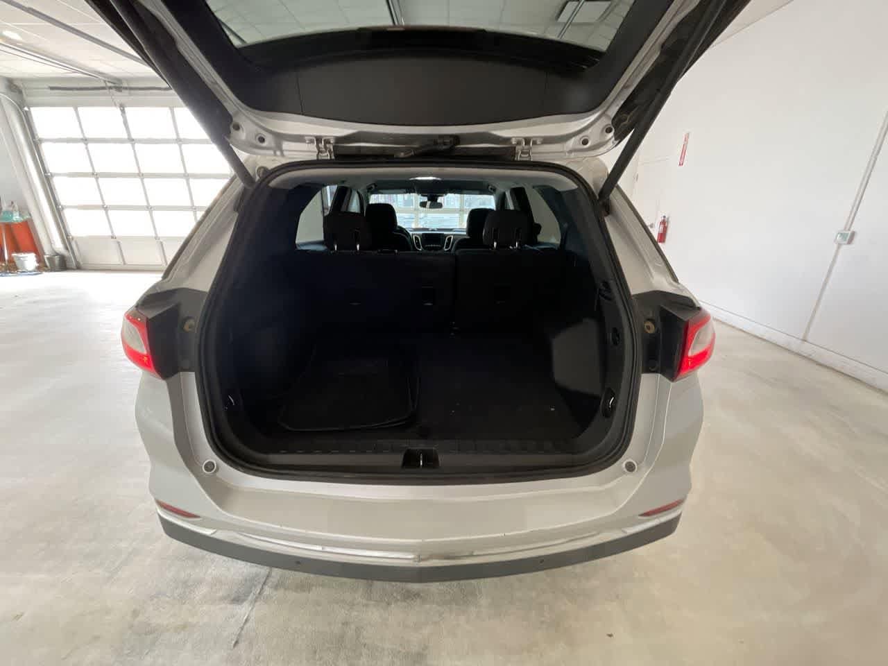 Thumbnail: 2020 Chevrolet Equinox - 23