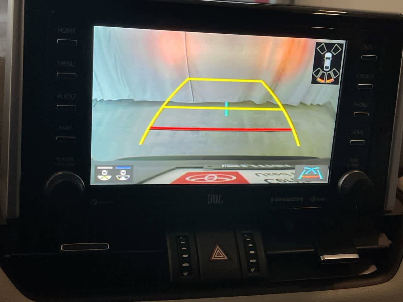 Thumbnail: 2021 Toyota RAV4 - 17