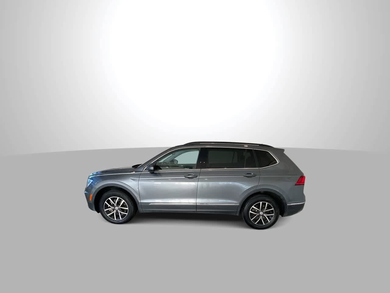Thumbnail: 2021 Volkswagen Tiguan - 5