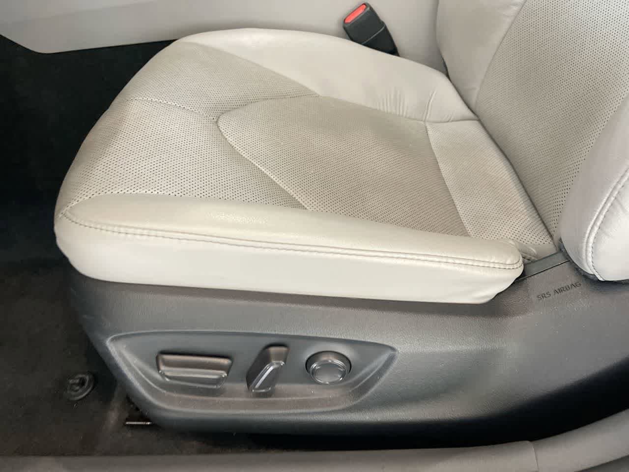 Thumbnail: 2023 Toyota Camry - 12