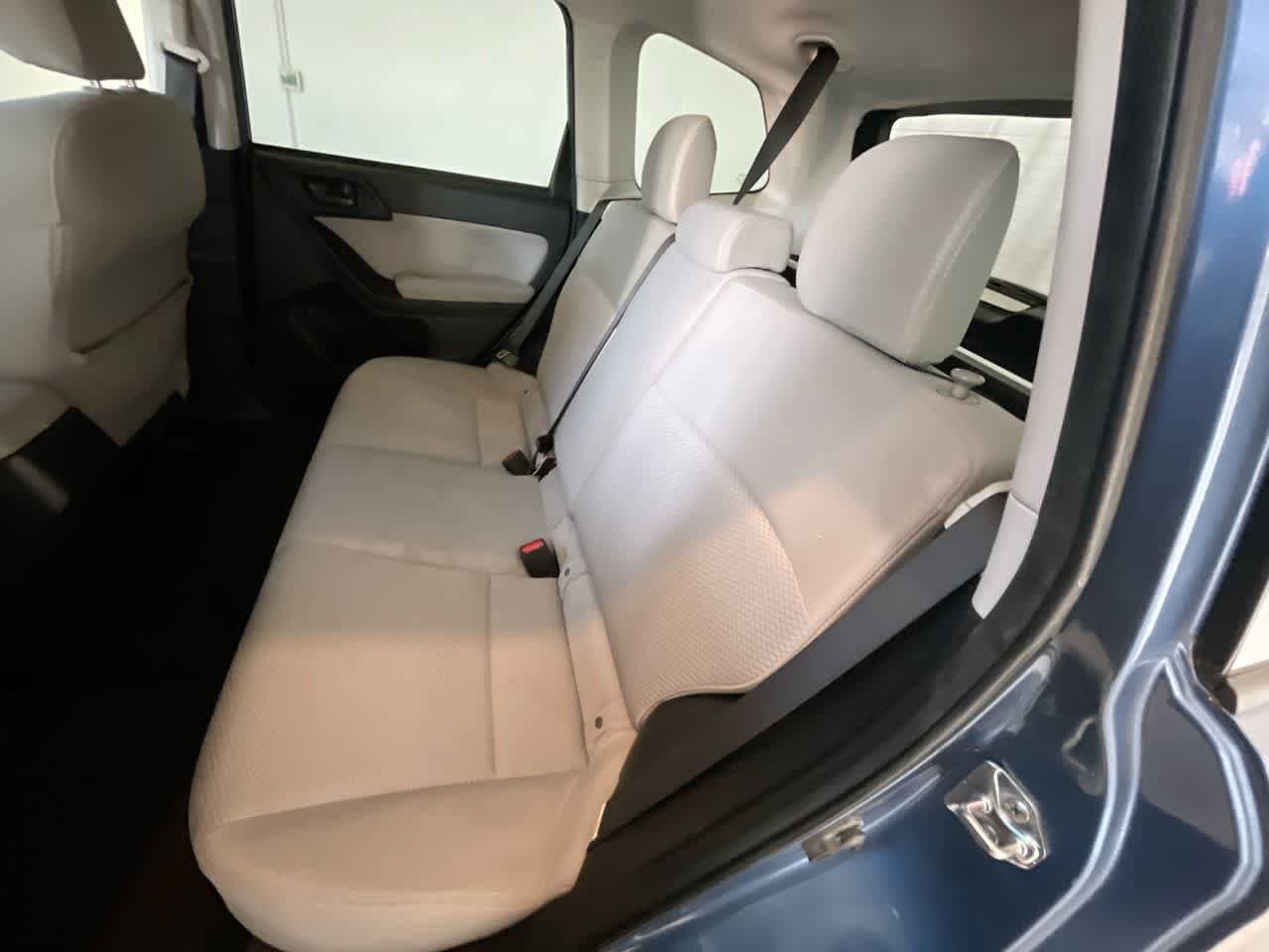 Thumbnail: 2015 Subaru Forester - 21