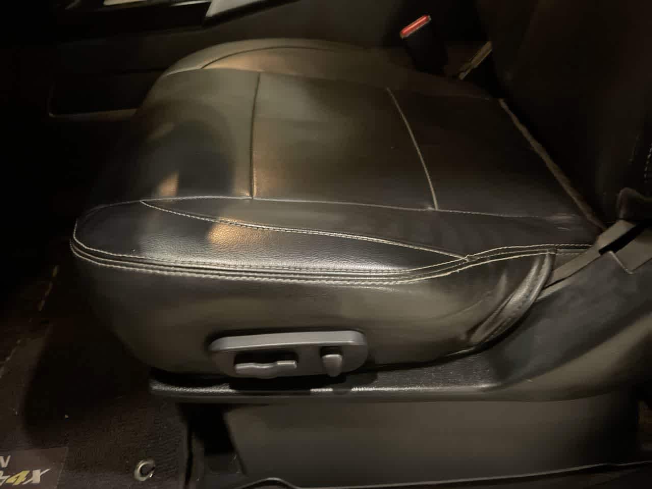 Thumbnail: 2014 Nissan Titan - 12