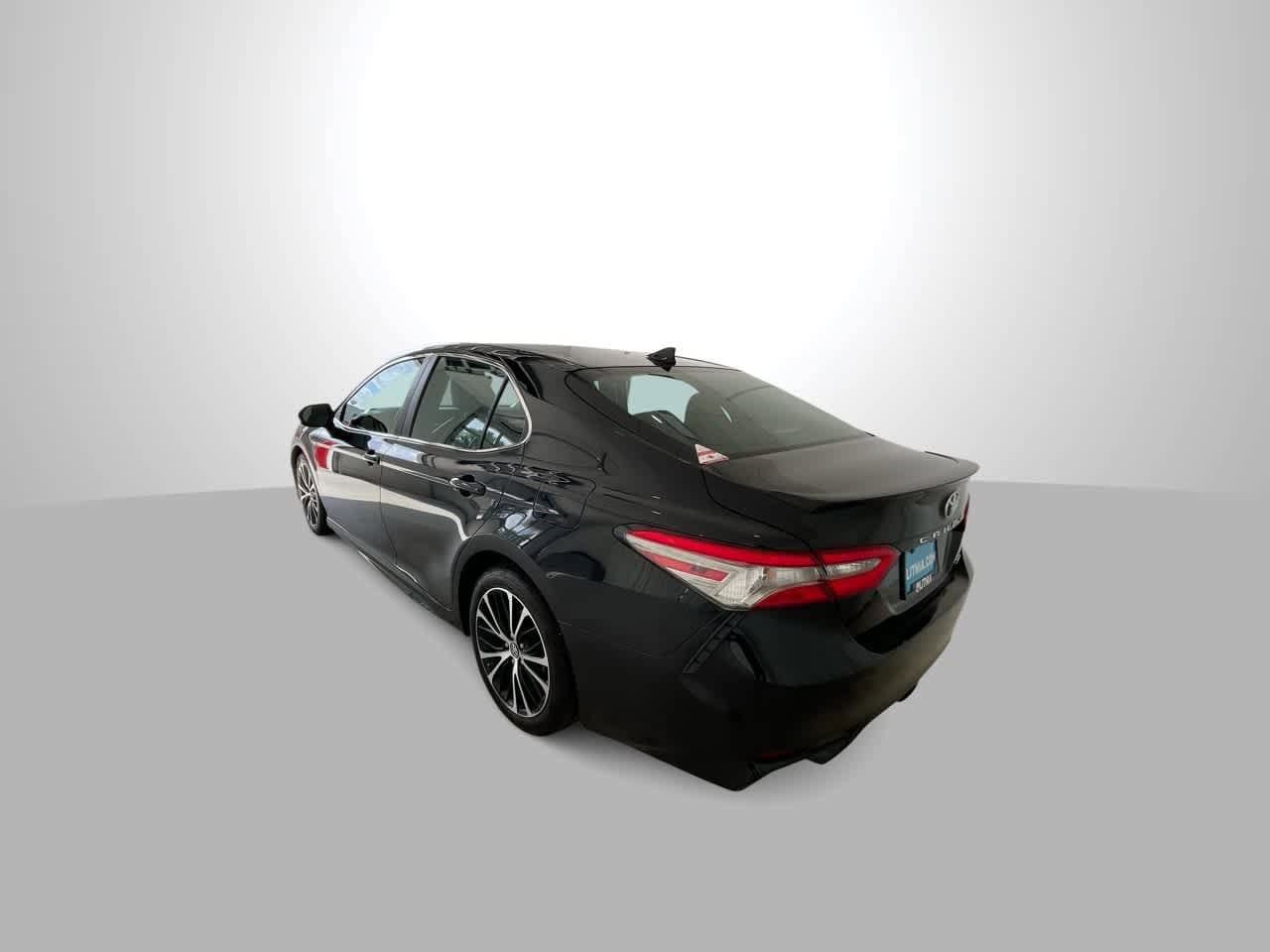 Thumbnail: 2019 Toyota Camry - 6