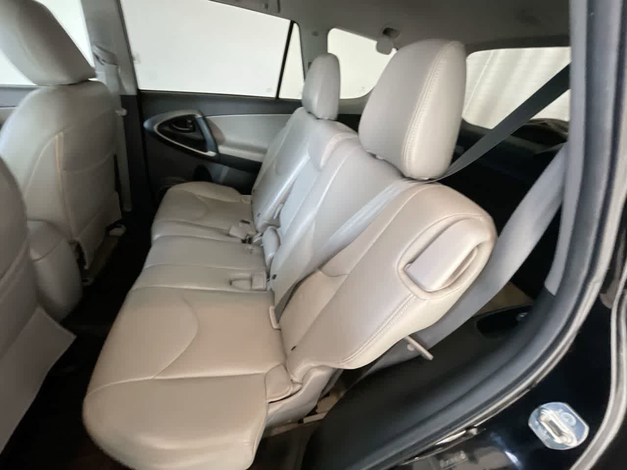 Thumbnail: 2012 Toyota RAV4 - 20