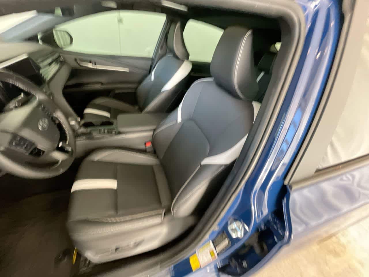 Thumbnail: 2025 Toyota Camry - 11