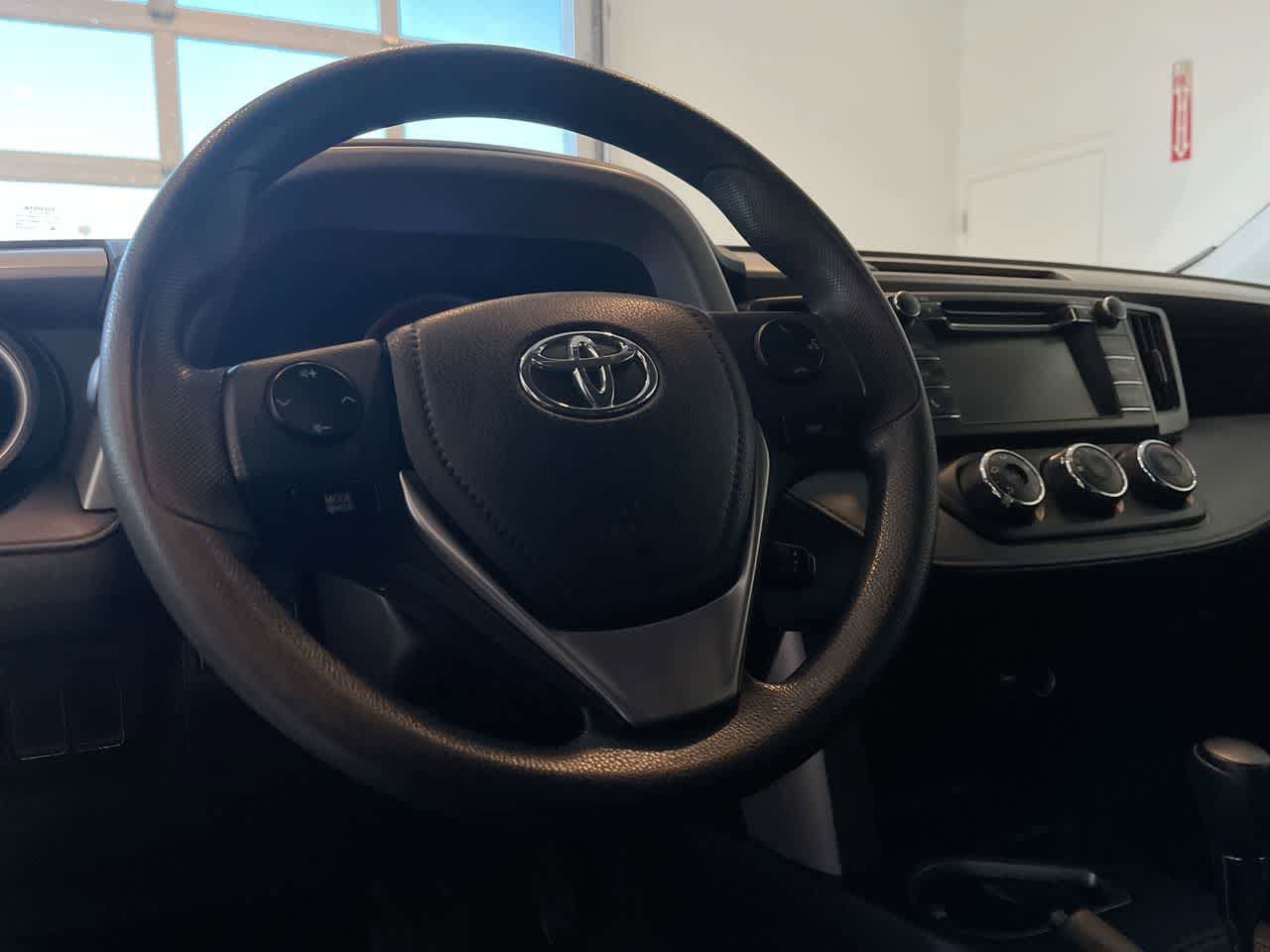Thumbnail: 2016 Toyota RAV4 - 14