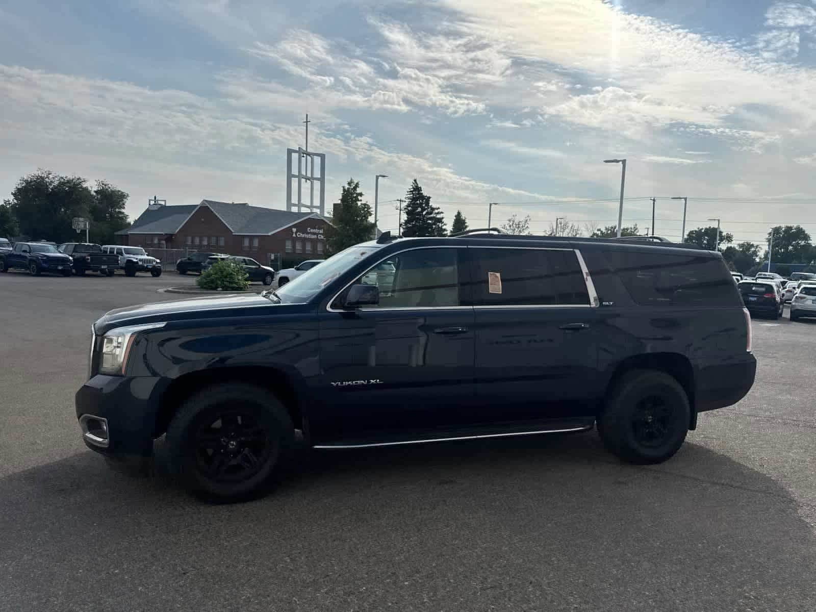Thumbnail: 2019 GMC Yukon XL - 27