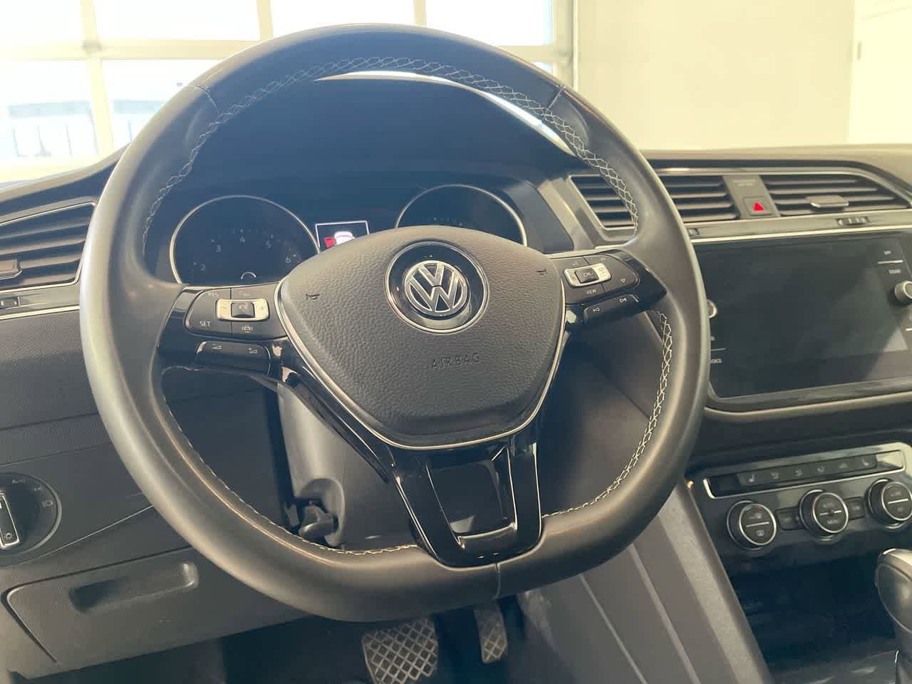 Thumbnail: 2021 Volkswagen Tiguan - 15