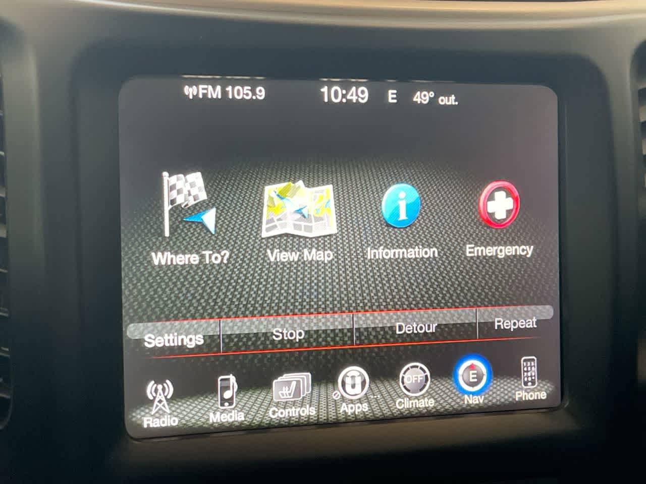 Thumbnail: 2015 Jeep Cherokee - 18