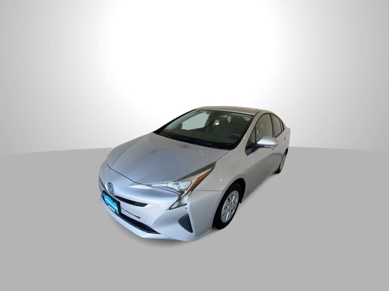 Thumbnail: 2017 Toyota Prius - 4