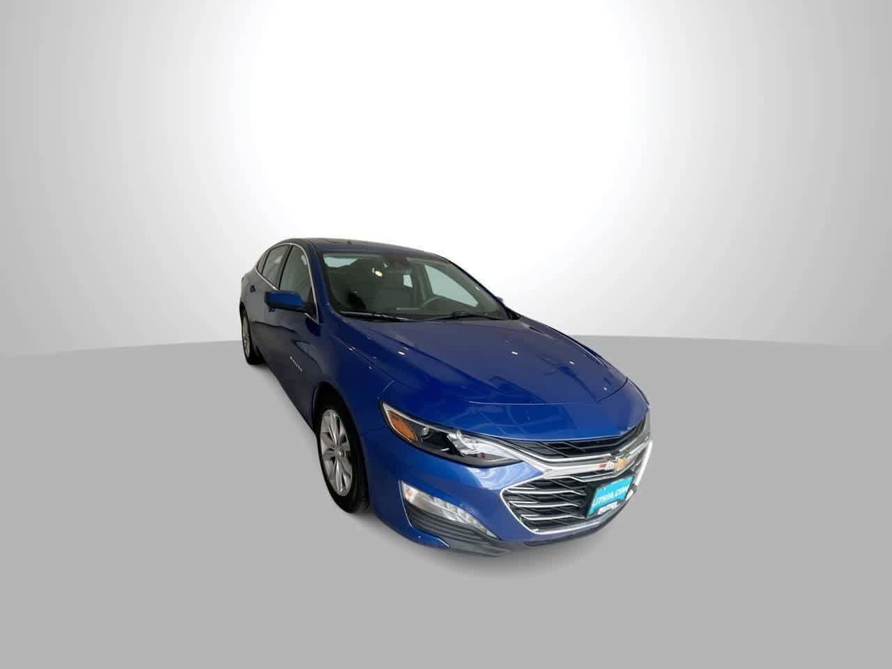 2023 Chevrolet Malibu 1LT photo 2