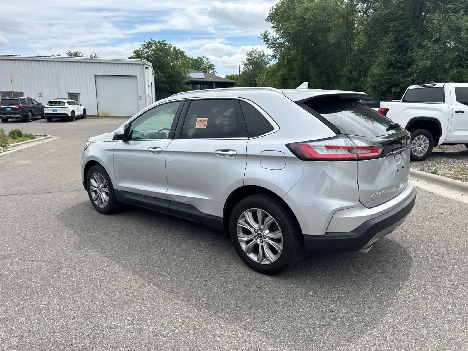 2019 Ford Edge Titanium 19