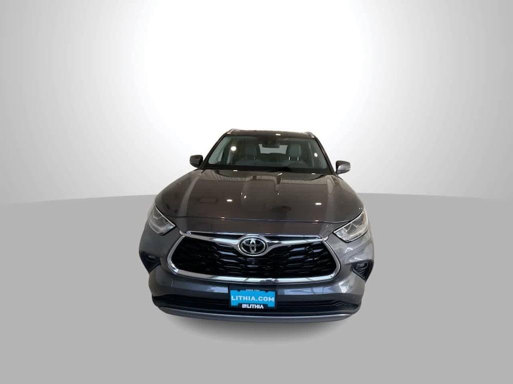 Used 2022 Toyota Highlander Platinum Sport Utility