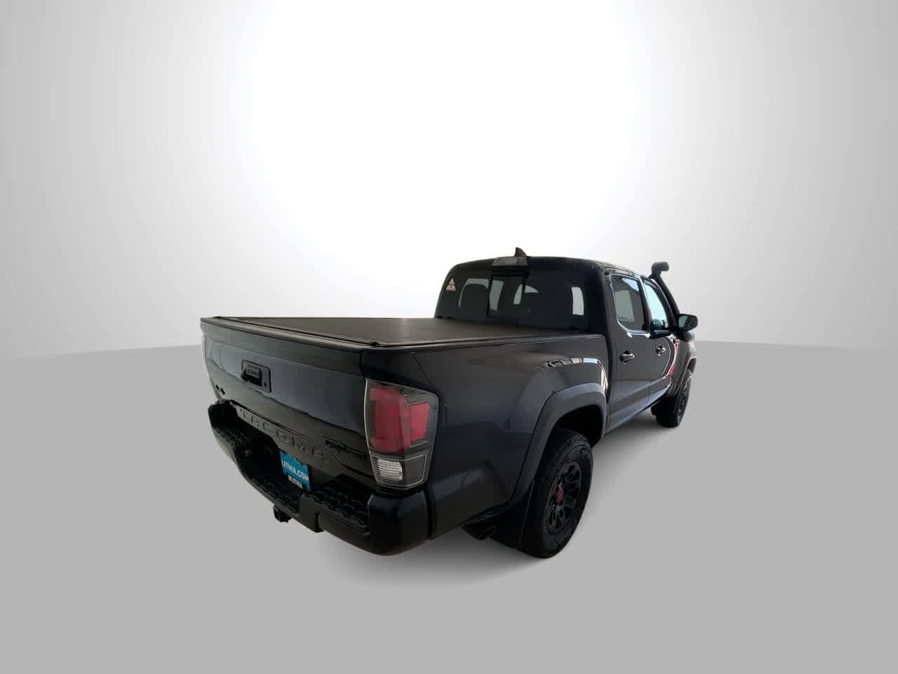 Thumbnail: 2019 Toyota Tacoma - 9