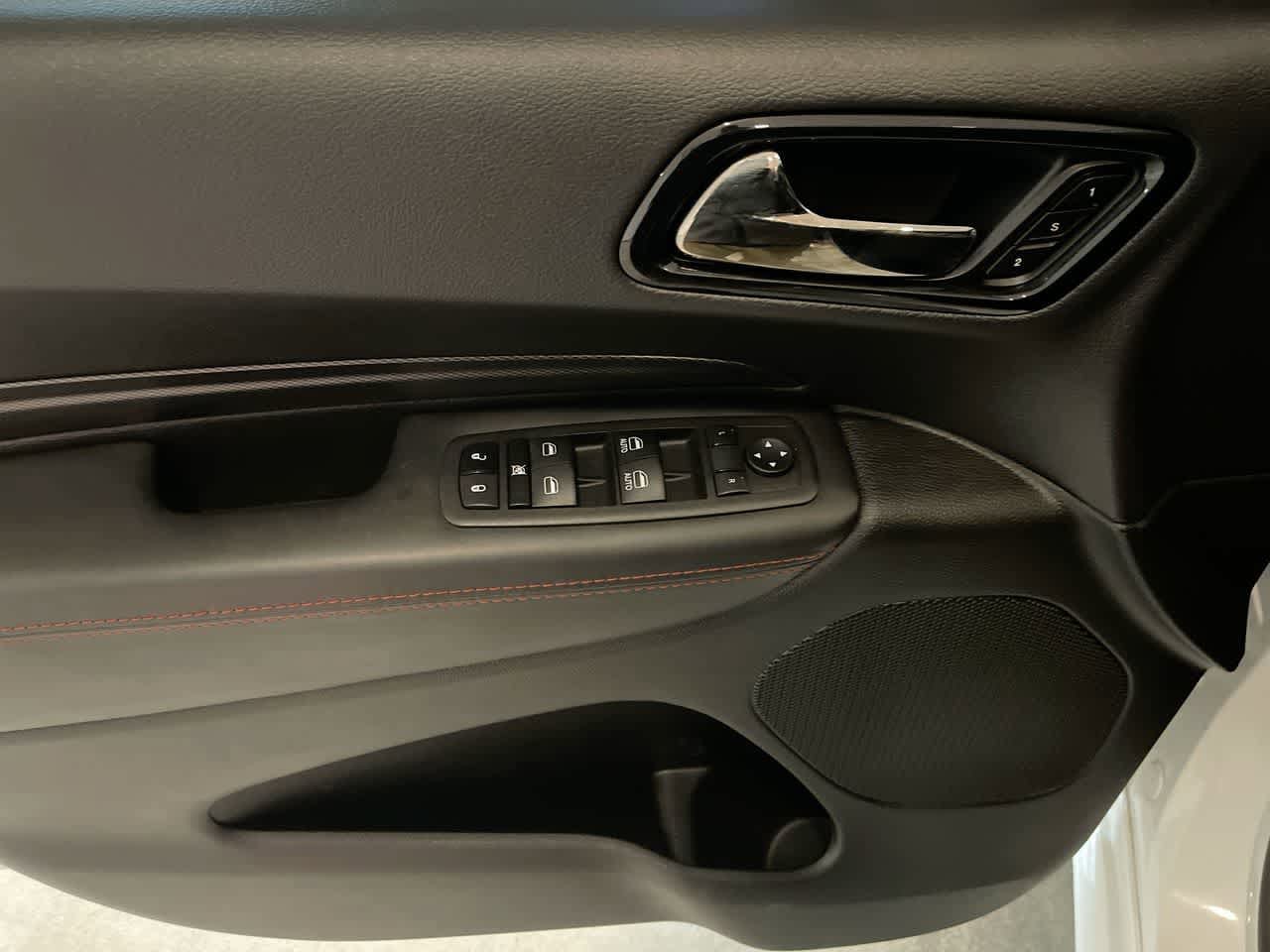 Thumbnail: 2023 Dodge Durango - 13