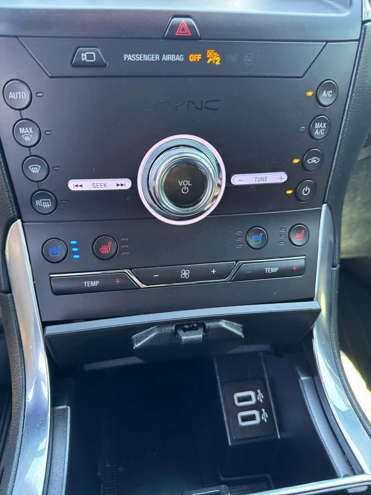 Thumbnail: 2020 Ford Edge - 43
