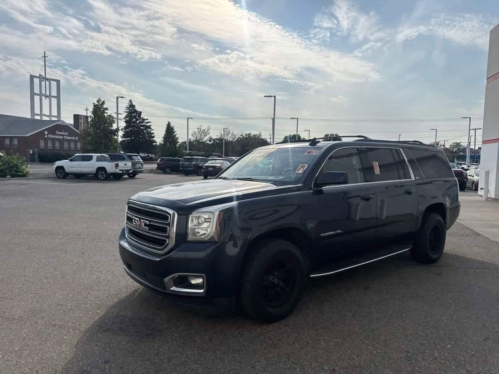 Thumbnail: 2019 GMC Yukon XL - 31