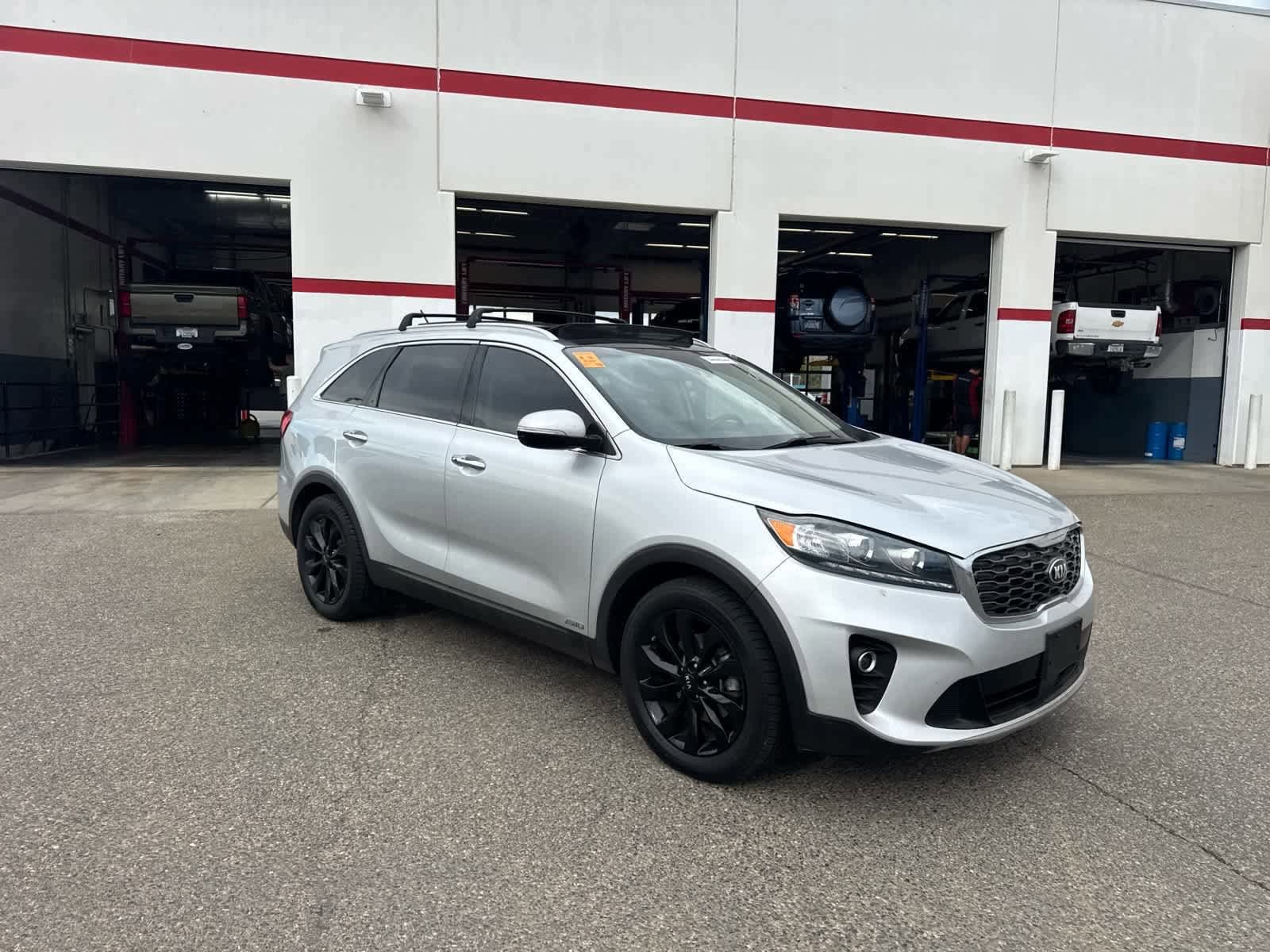 Thumbnail: 2020 Kia Sorento - 3