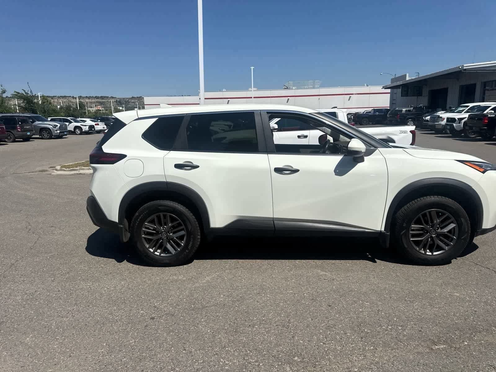 Thumbnail: 2021 Nissan Rogue - 11