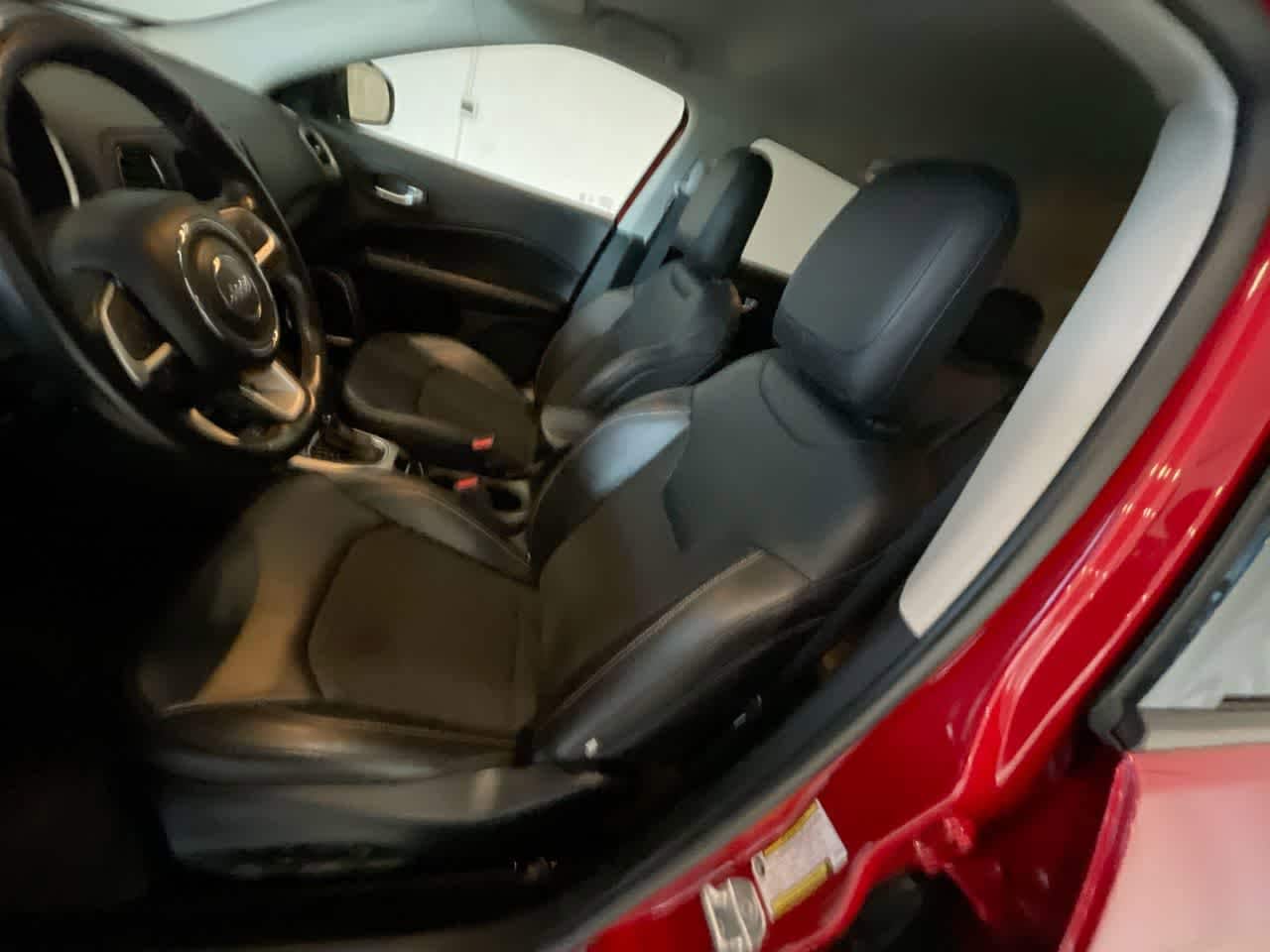 Thumbnail: 2021 Jeep Compass - 11