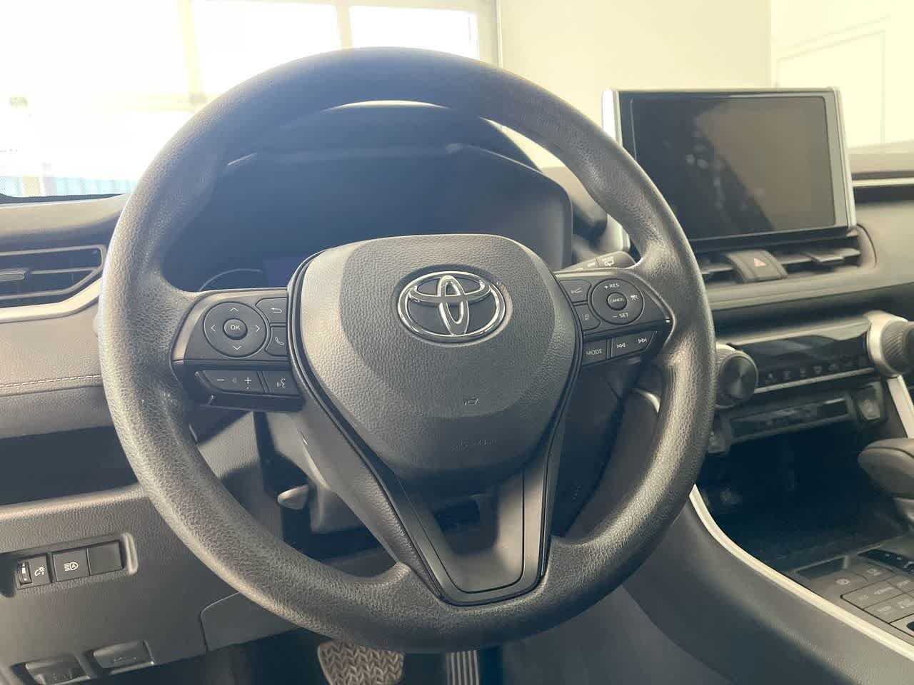 Thumbnail: 2024 Toyota RAV4 - 14