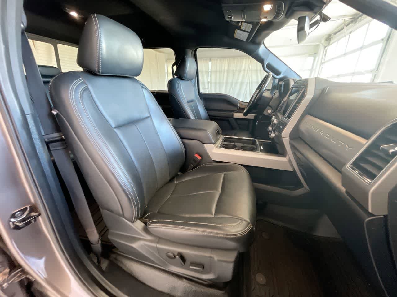 Thumbnail: 2022 Ford Econoline - 24