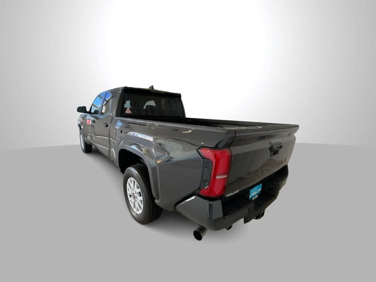 2026 Toyota Tacoma SR5 - Photo 6