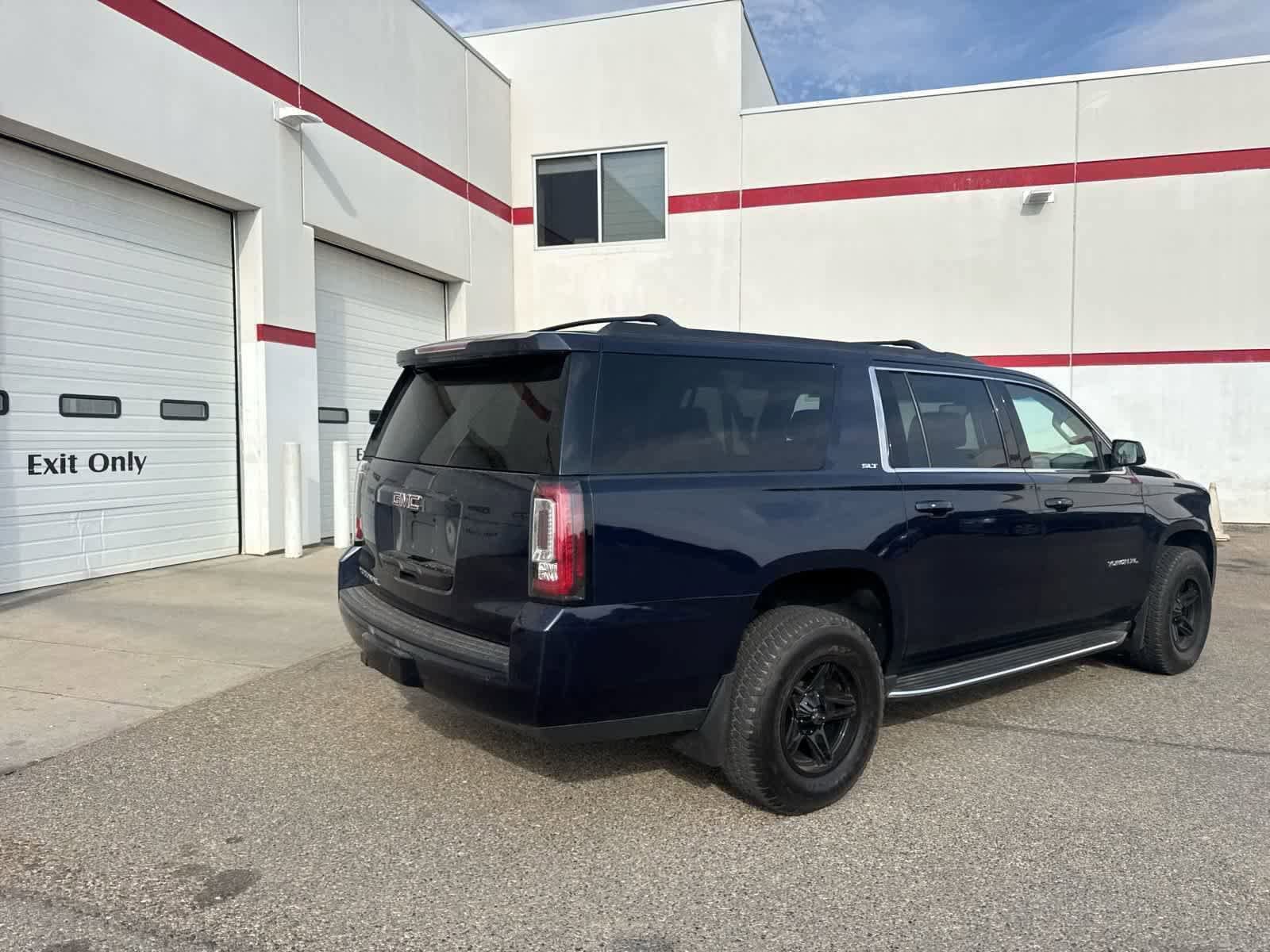 Thumbnail: 2019 GMC Yukon XL - 12