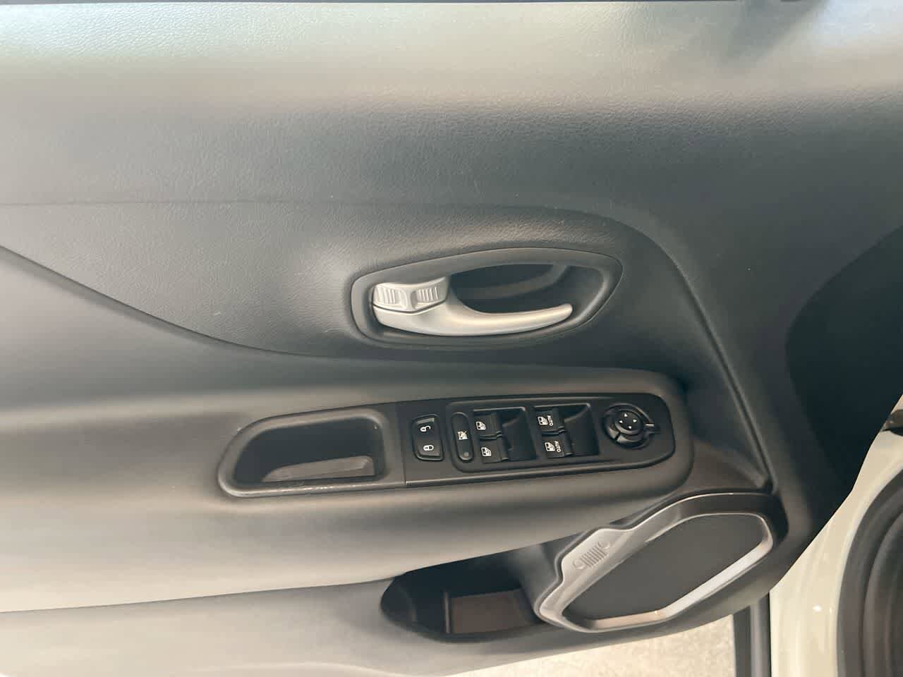 Thumbnail: 2023 Jeep Renegade - 13