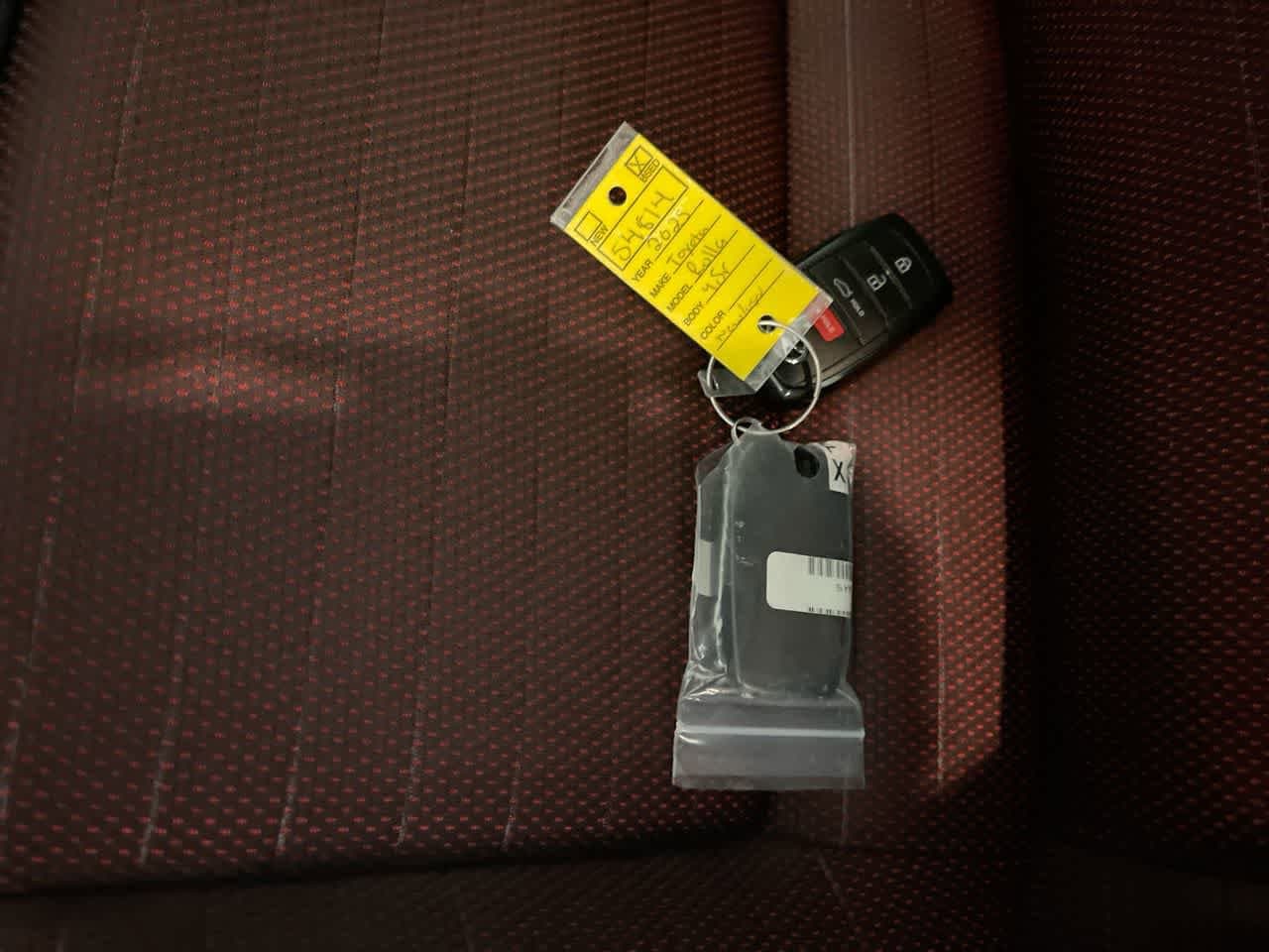 Thumbnail: 2025 Toyota Corolla - 26