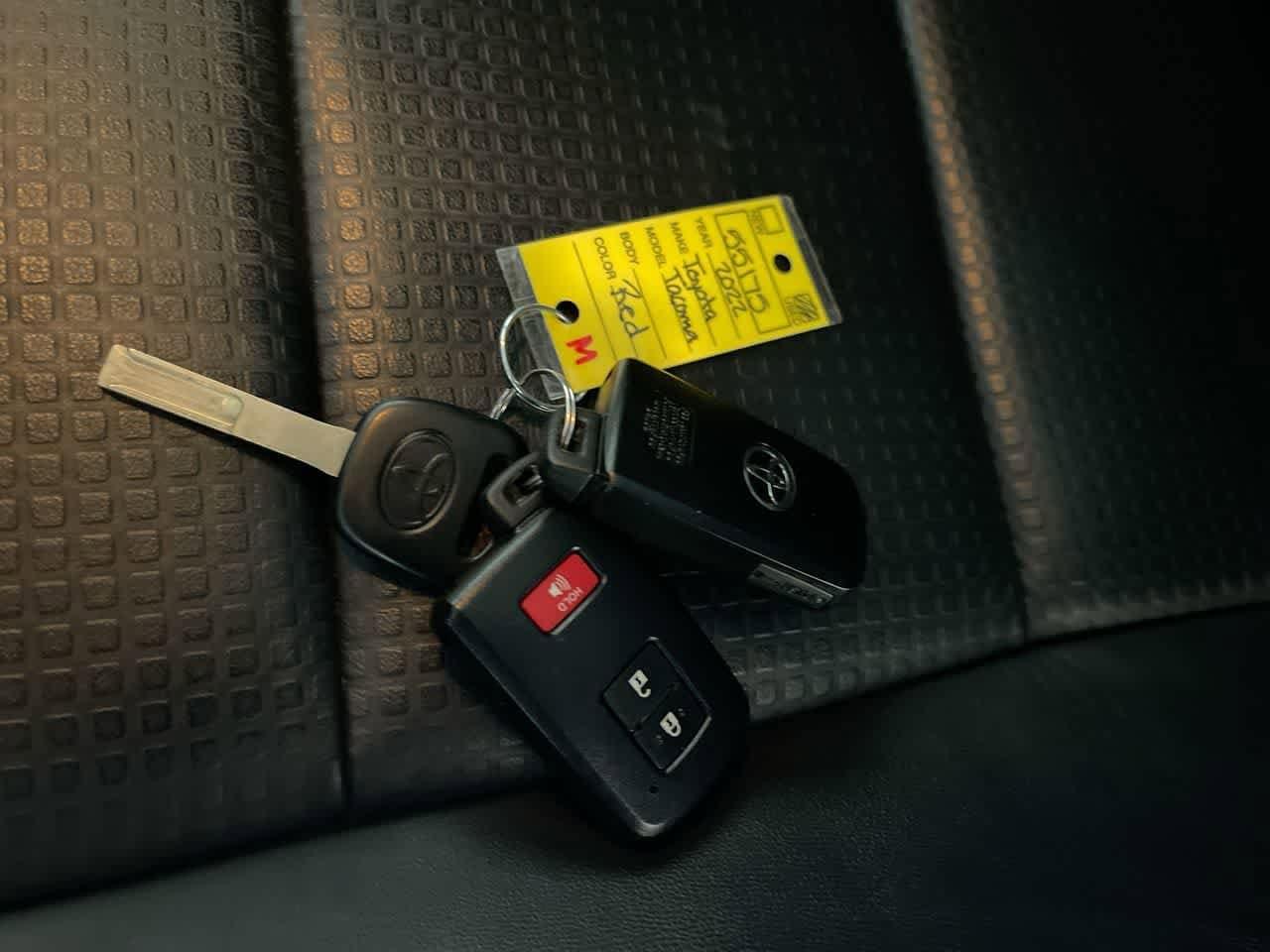 Thumbnail: 2022 Toyota Tacoma - 27