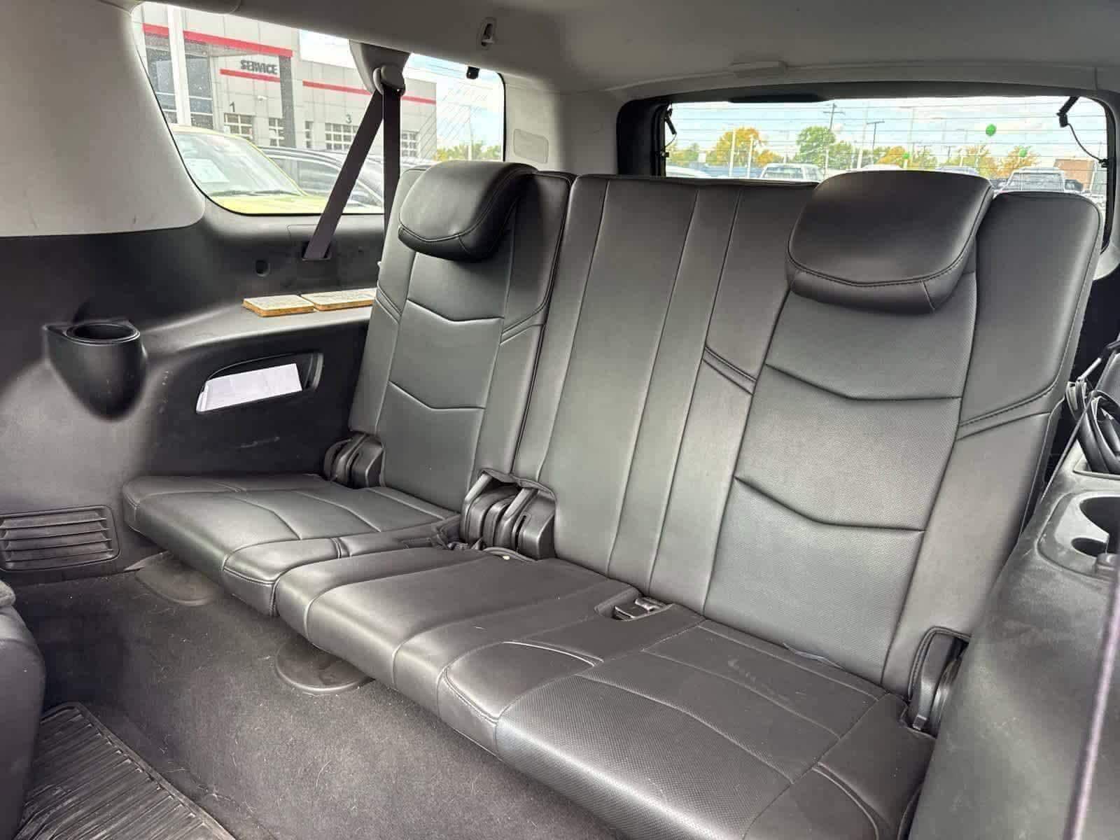 Thumbnail: 2016 Cadillac Escalade - 33