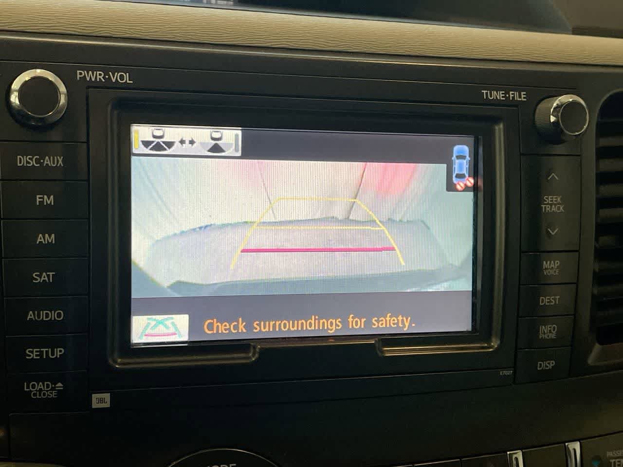 Thumbnail: 2014 Toyota Sienna - 15