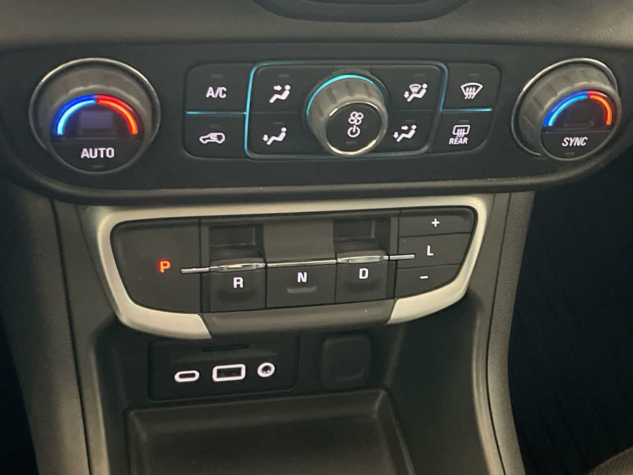 Thumbnail: 2022 GMC Terrain - 19