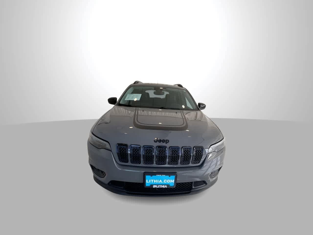 Thumbnail: 2022 Jeep Cherokee - 3