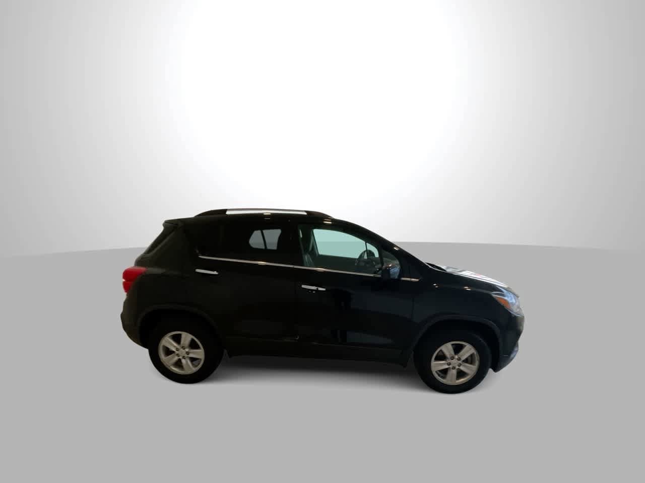 Thumbnail: 2019 Chevrolet Trax - 9