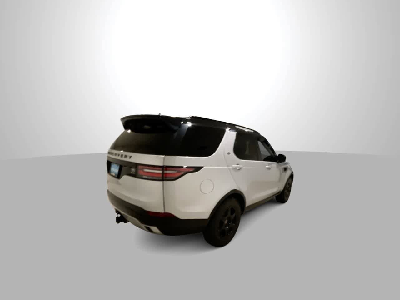 Thumbnail: 2020 Land Rover Discovery - 8