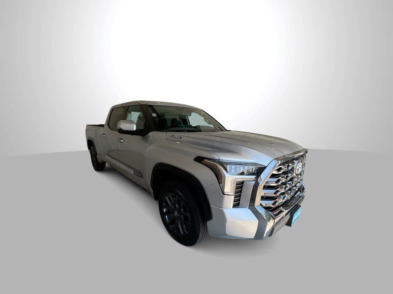 2025 Toyota Tundra Platinum CrewMax photo 2