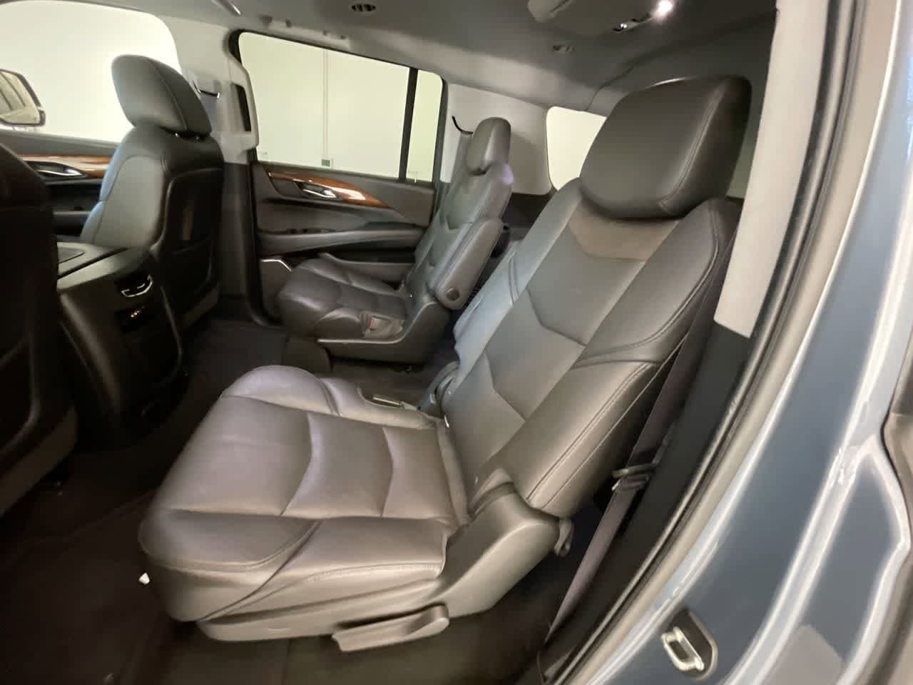 Thumbnail: 2016 Cadillac Escalade - 23