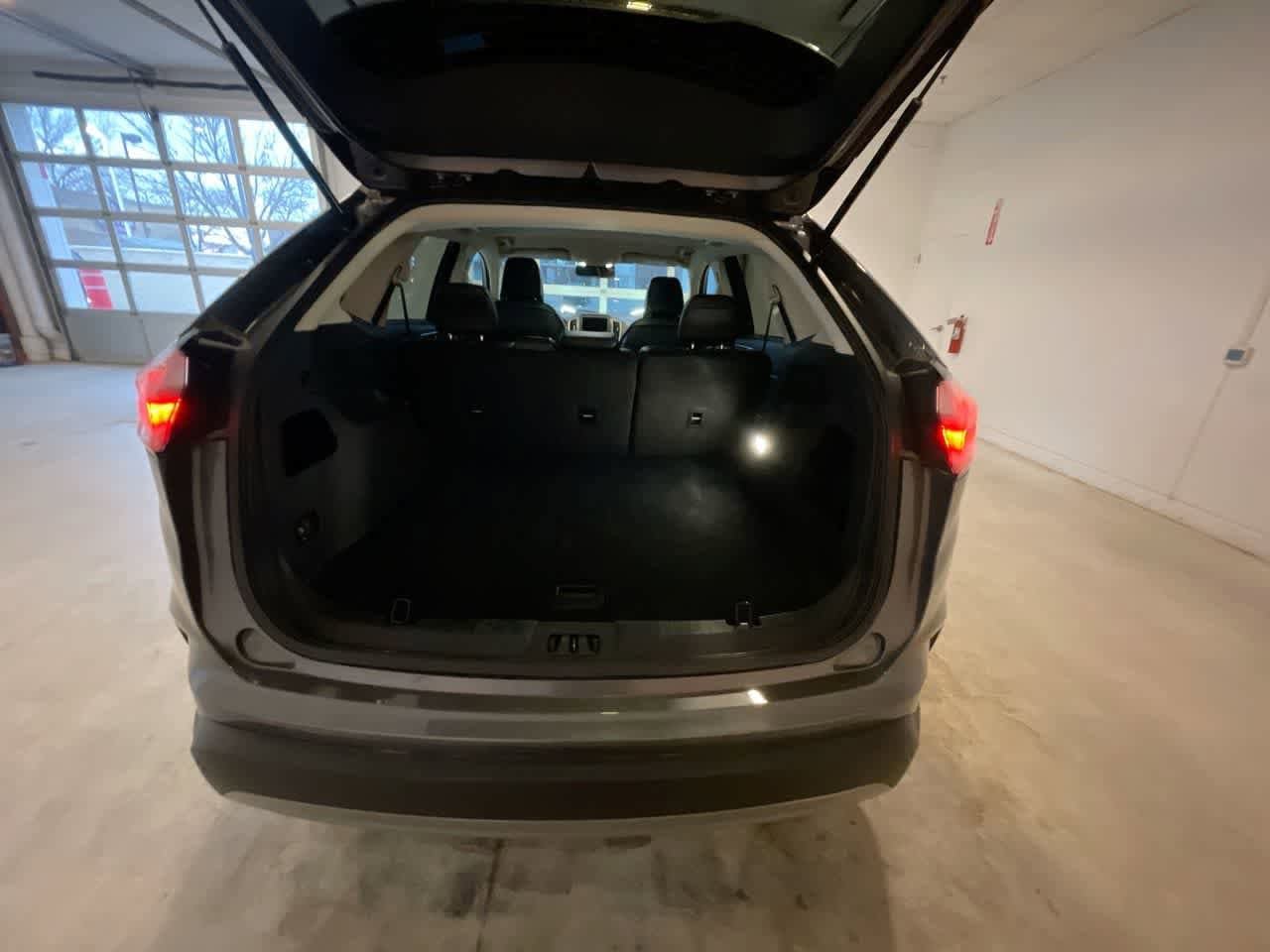 Thumbnail: 2024 Ford Edge - 22