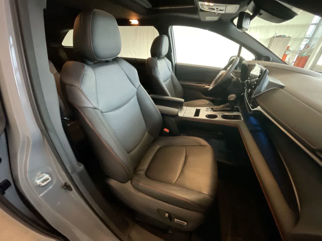 Thumbnail: 2024 Toyota Sienna - 26