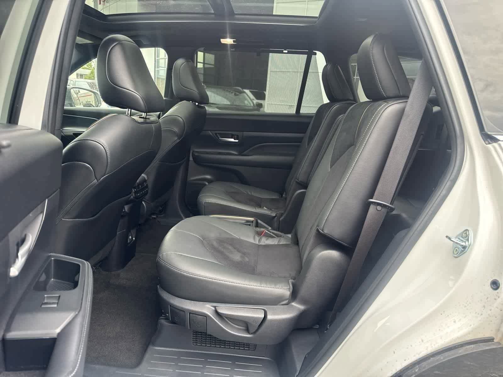 Thumbnail: 2024 Toyota Grand Highlander - 41