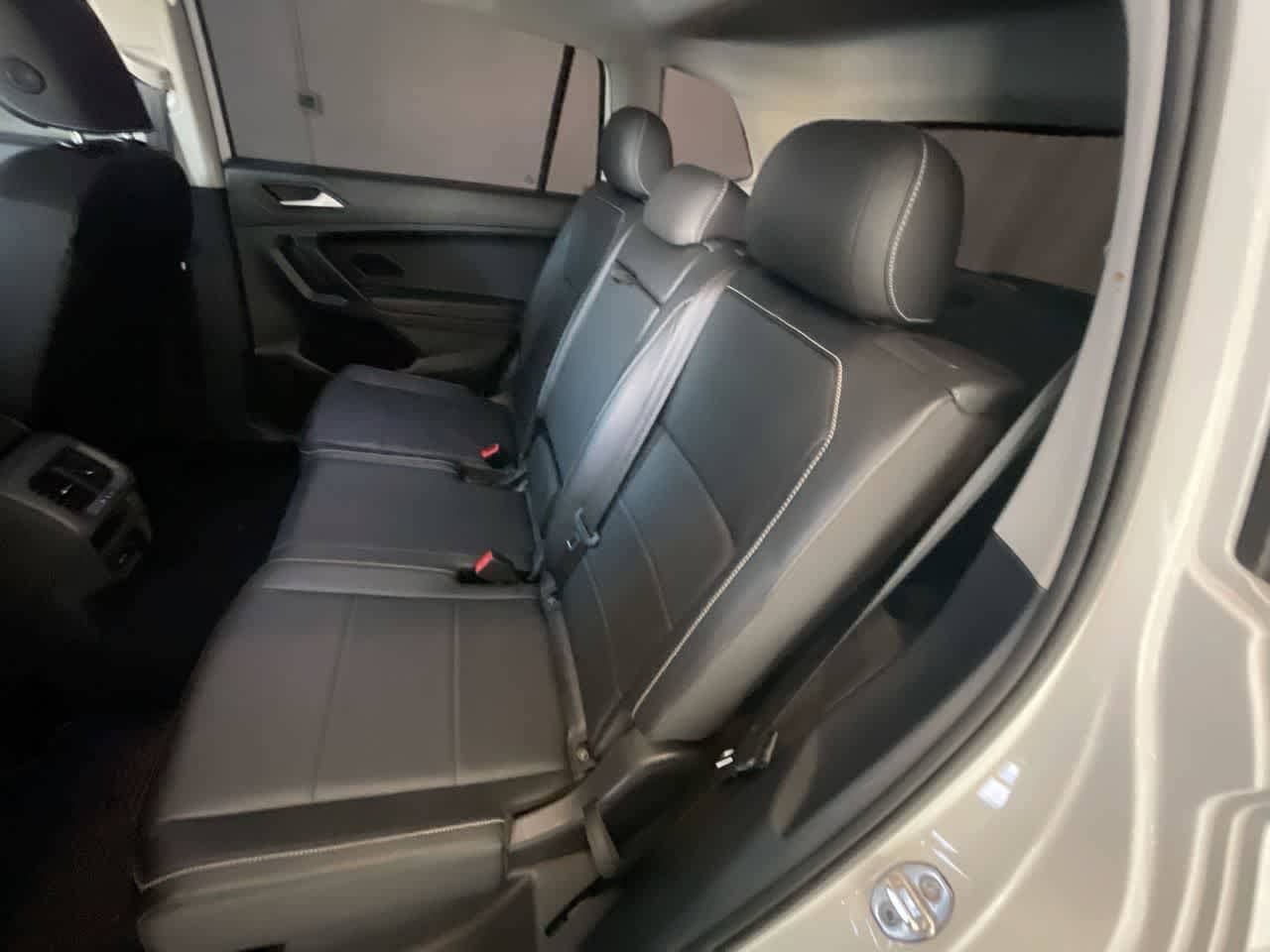 Thumbnail: 2021 Volkswagen Tiguan - 23