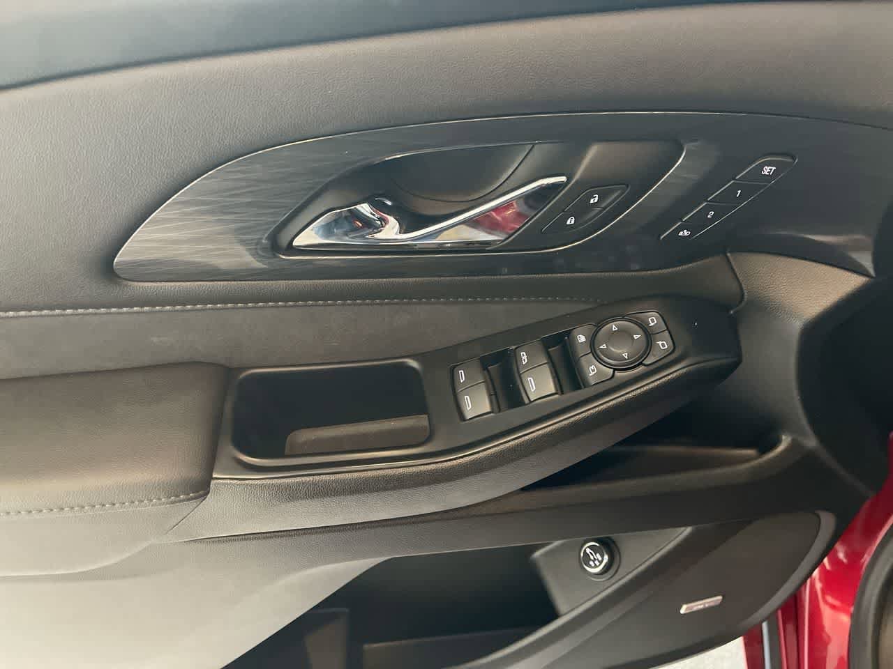 Thumbnail: 2023 Chevrolet Traverse - 13