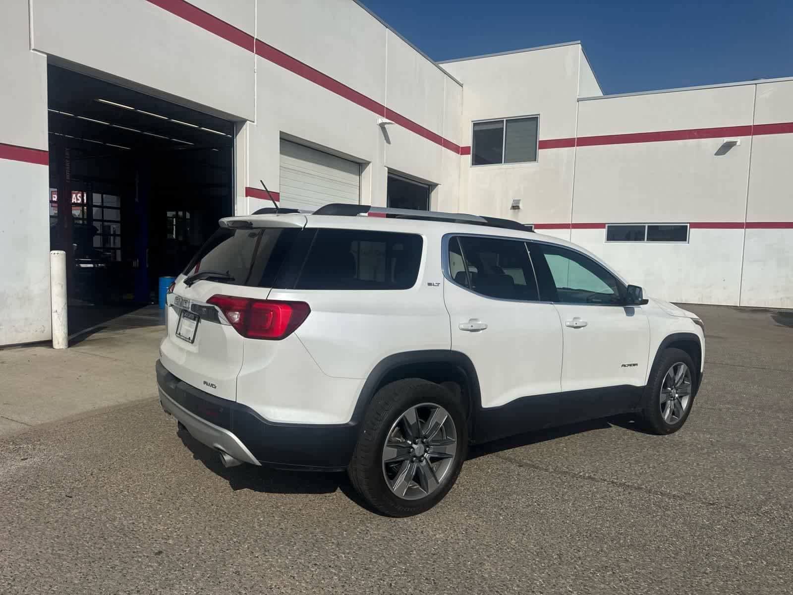 Thumbnail: 2017 GMC Acadia - 8