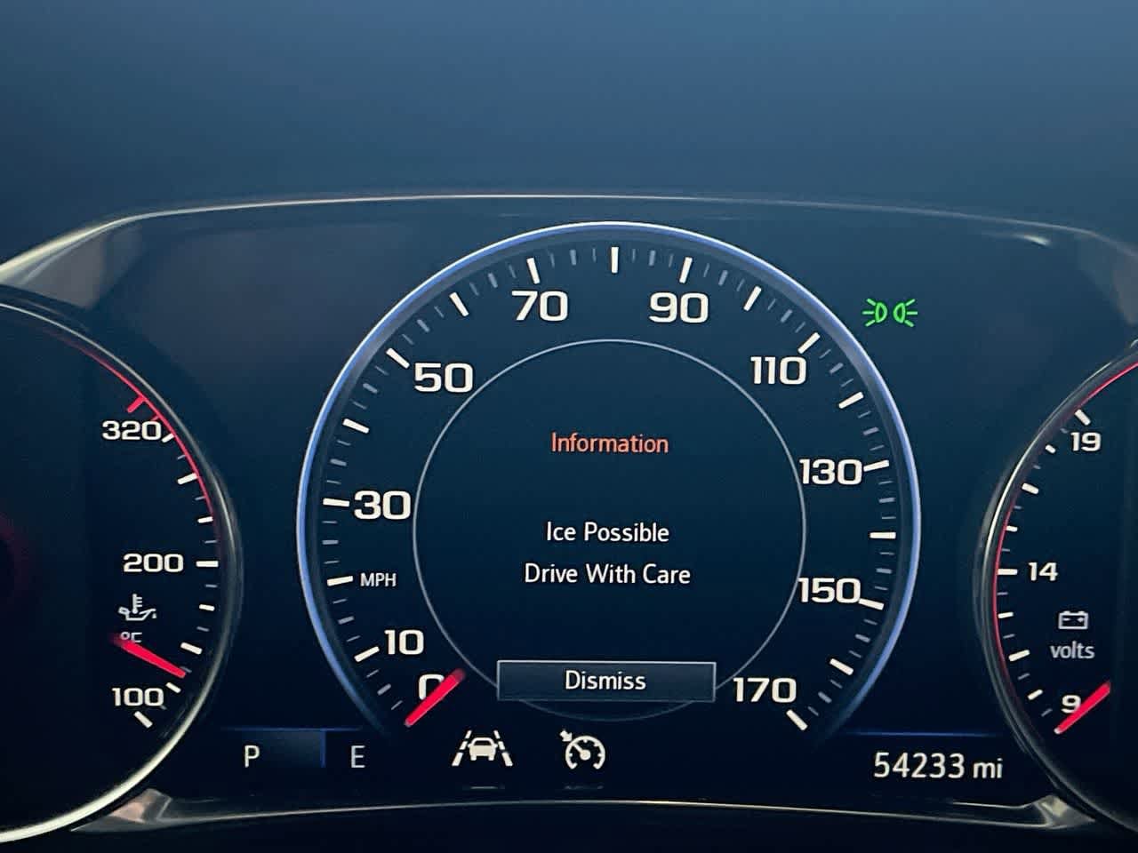 Thumbnail: 2023 Chevrolet Traverse - 15