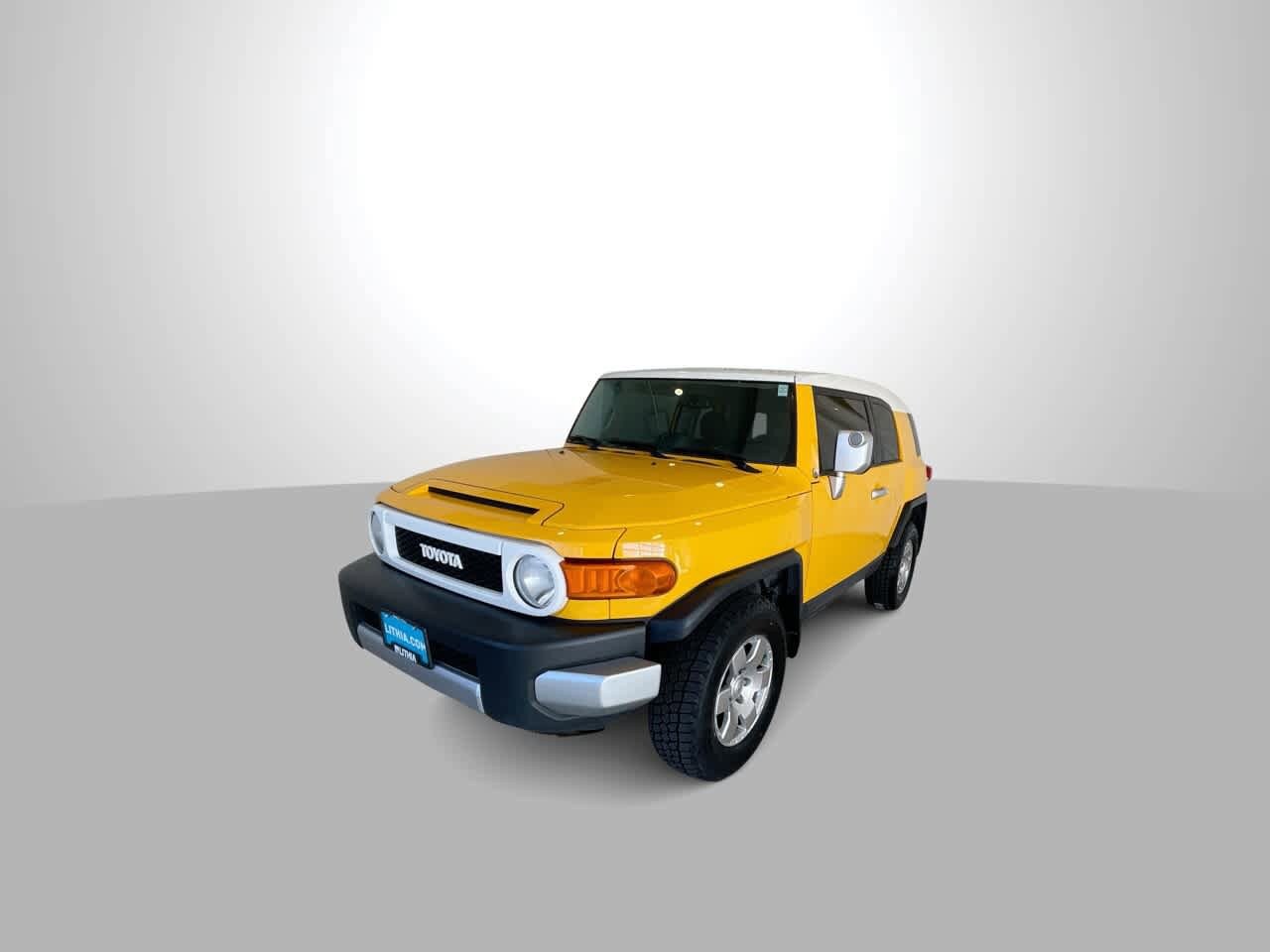 Thumbnail: 2009 Toyota FJ Cruiser - 4