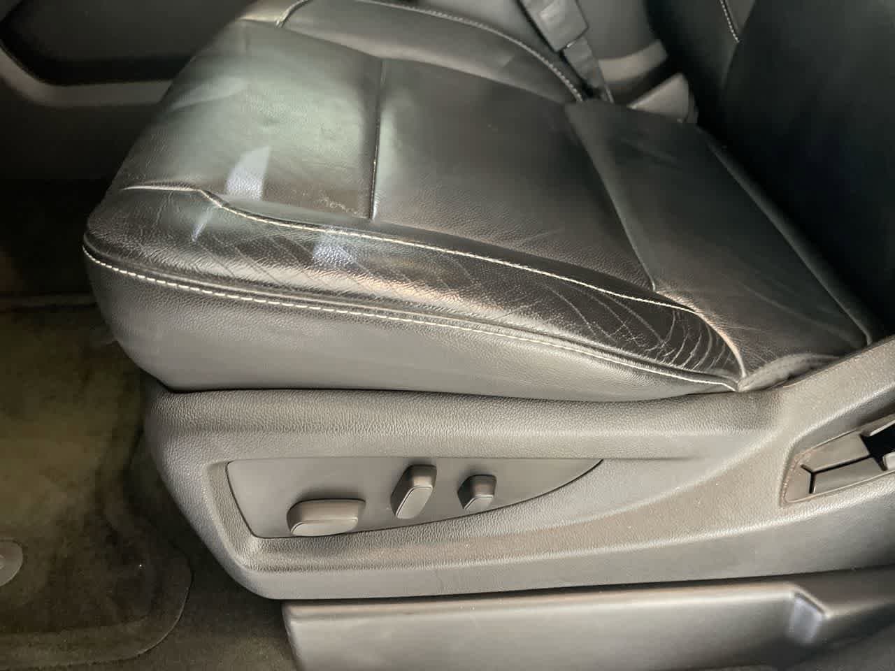 Thumbnail: 2016 Chevrolet Tahoe - 12