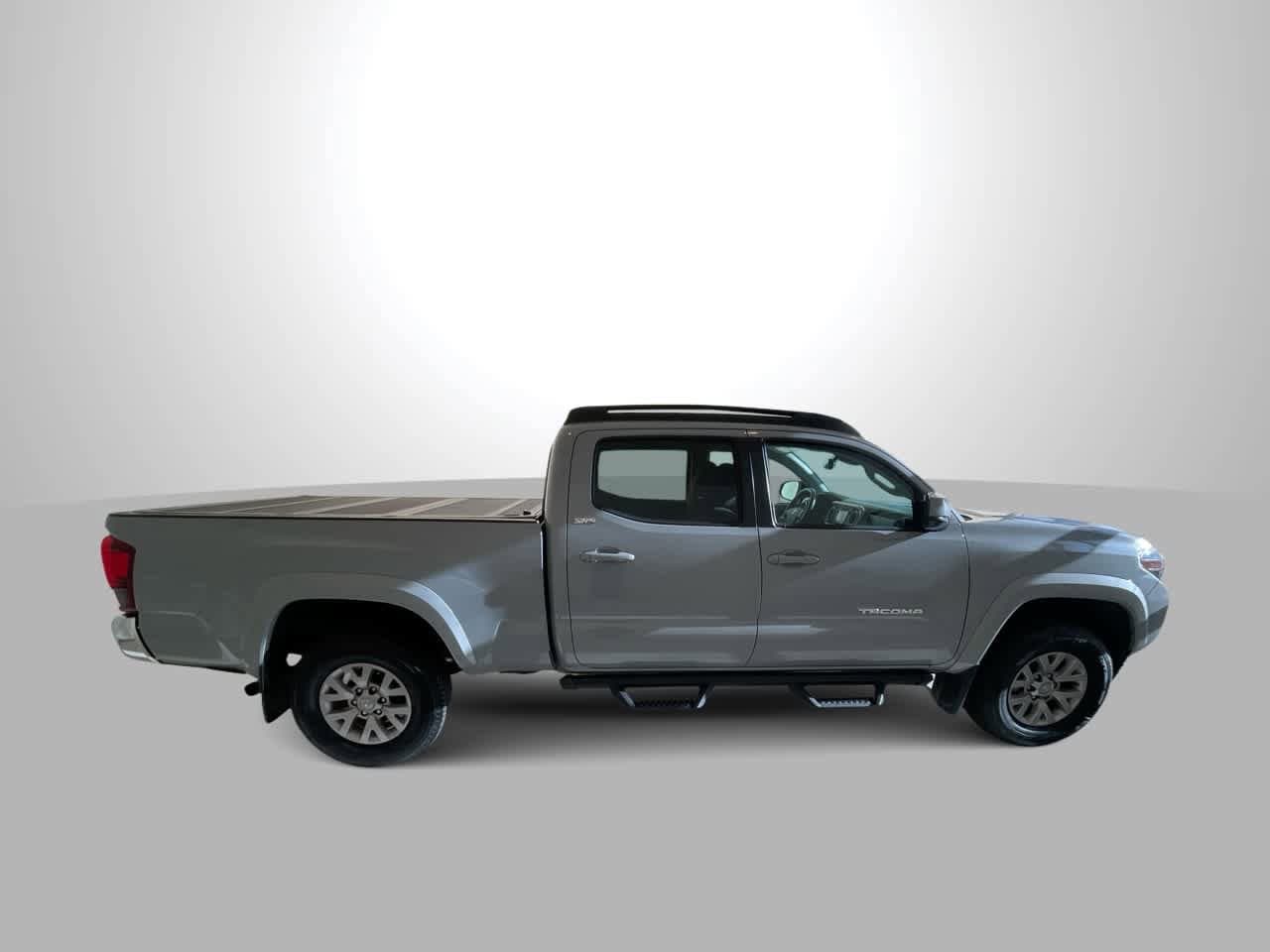 Thumbnail: 2019 Toyota Tacoma - 9